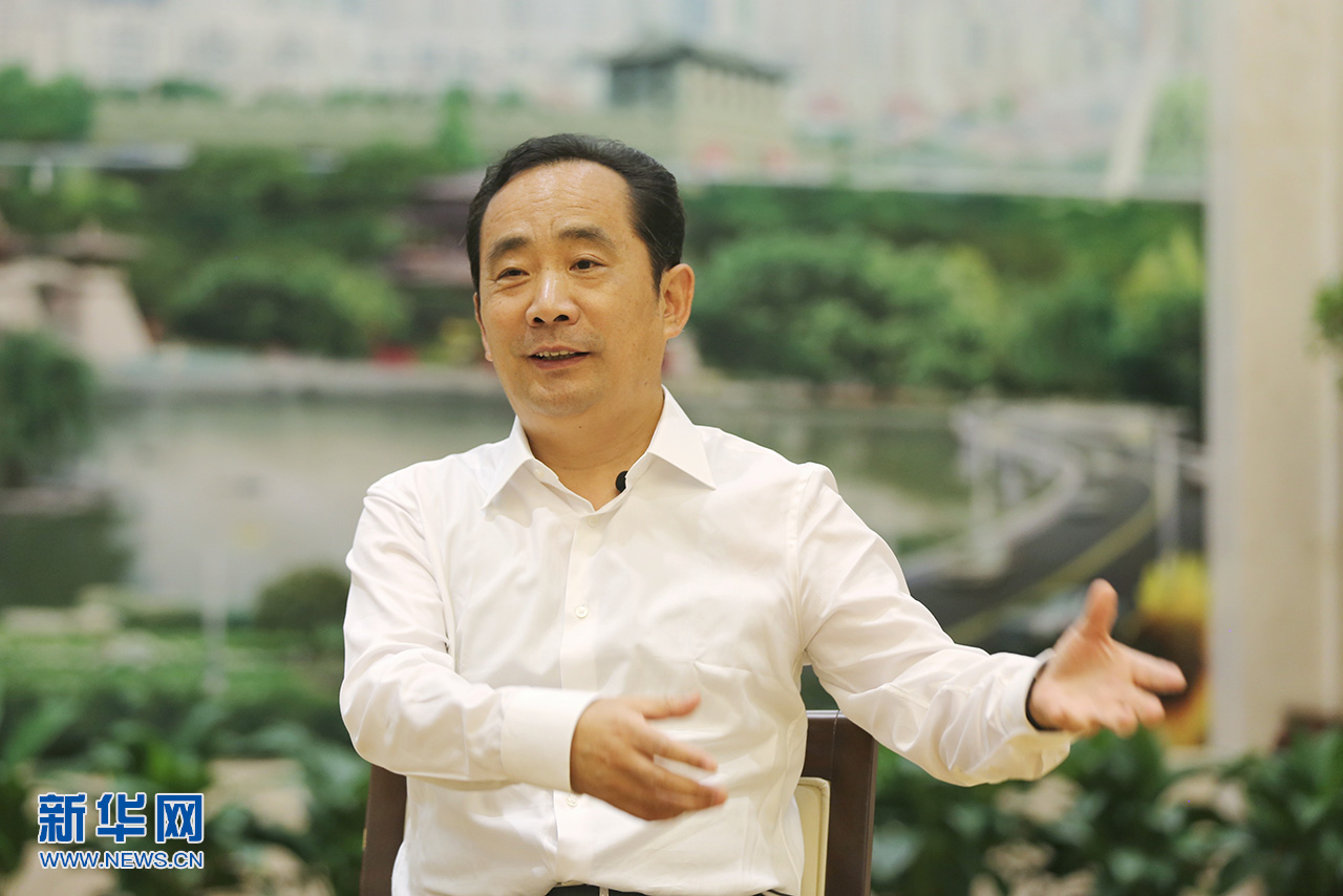 疫情防控的基本盤穩(wěn)住了，經(jīng)濟(jì)才能快速重啟。