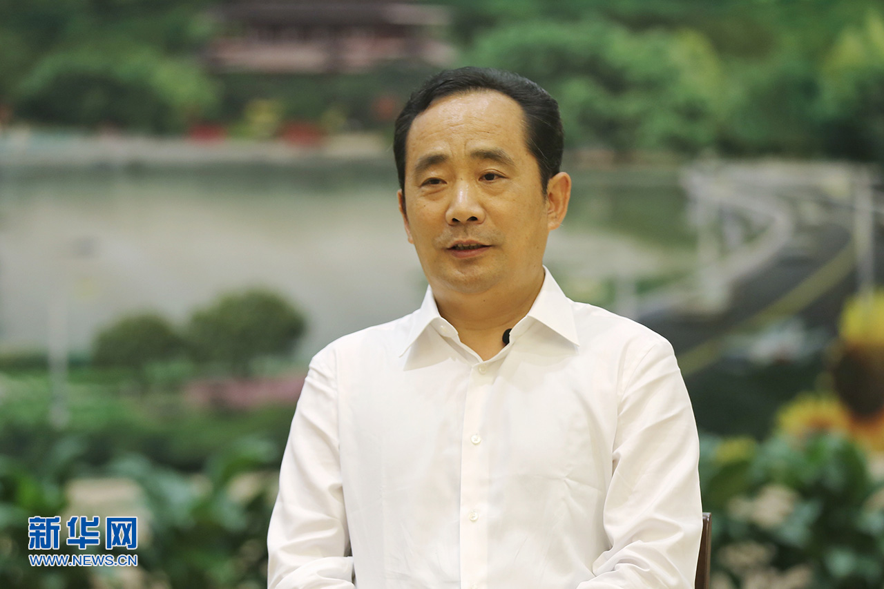 化危為機(jī)、危中尋機(jī)。3大指標(biāo)增速均排名15個副省級城市第一。